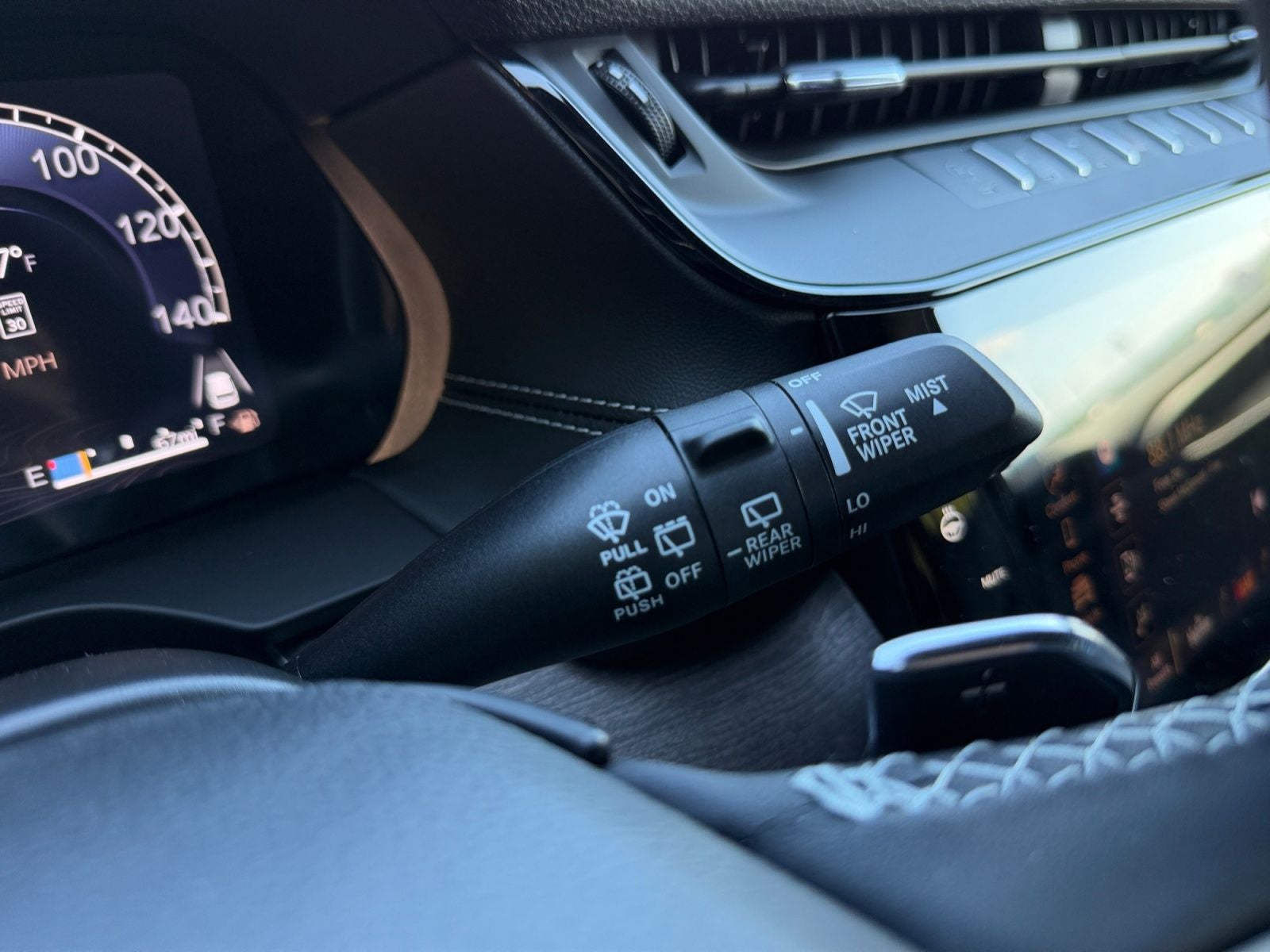 2027 Jeep Grand Cherokee Laredo Altitude