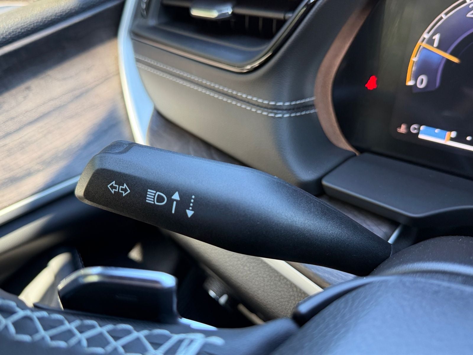 2027 Jeep Grand Cherokee Laredo Altitude