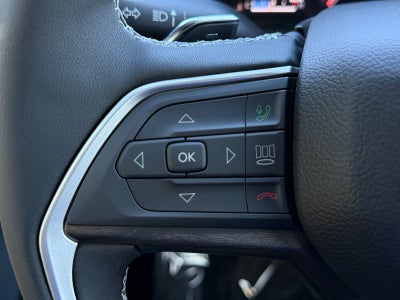 2027 Jeep Grand Cherokee Laredo Altitude