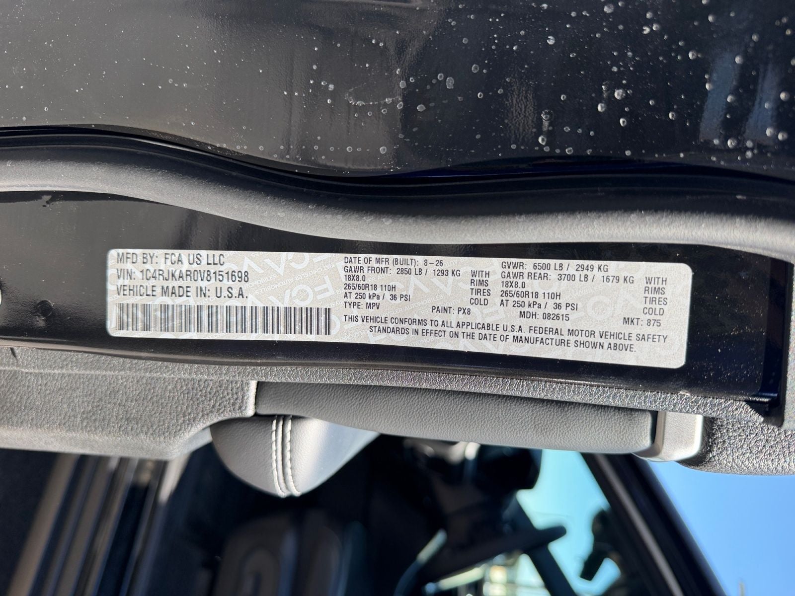 2027 Jeep Grand Cherokee Laredo Altitude