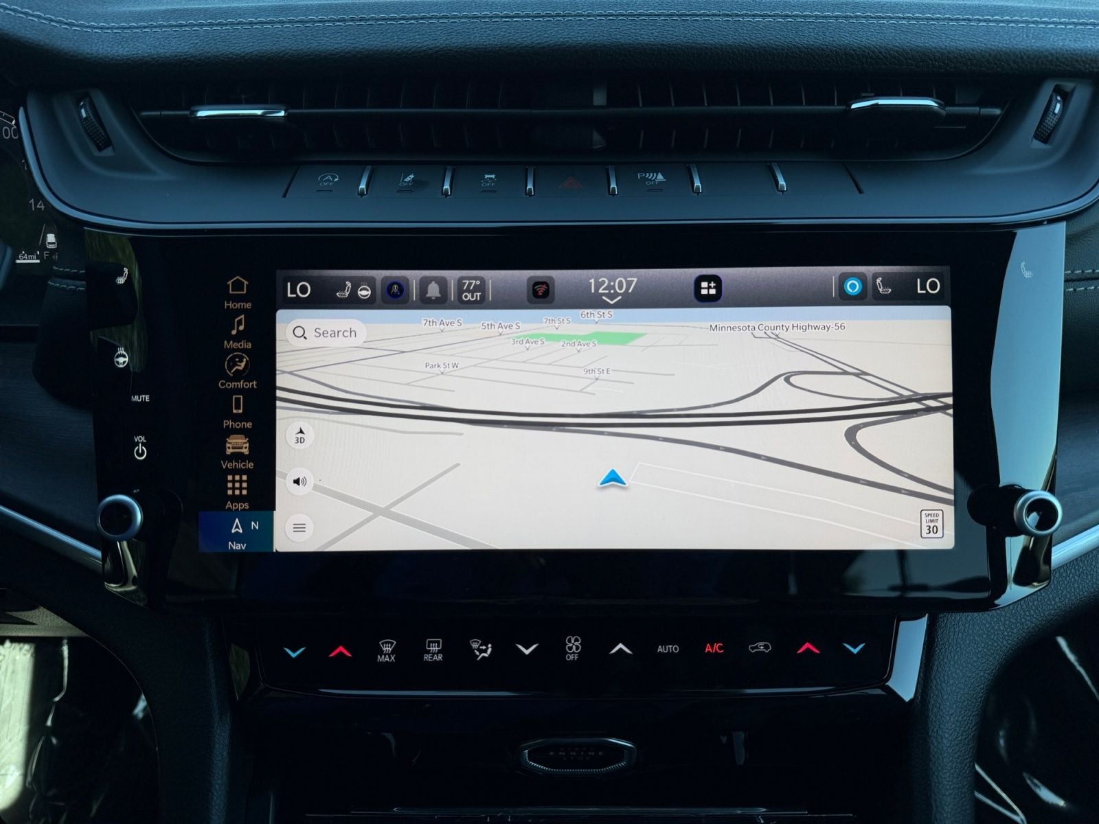 2027 Jeep Grand Cherokee Laredo Altitude