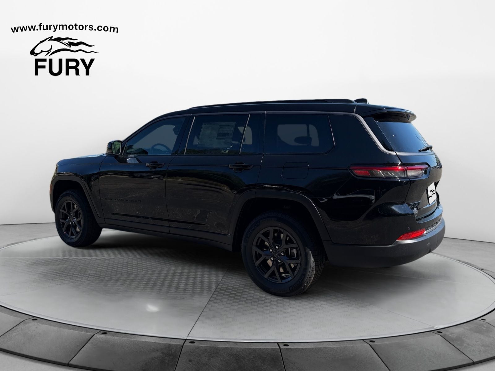 2027 Jeep Grand Cherokee Laredo Altitude