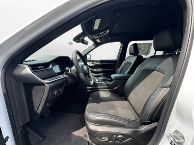 2026 Jeep Grand Cherokee GRAND CHEROKEE L LAREDO ALTITUDE 4X4