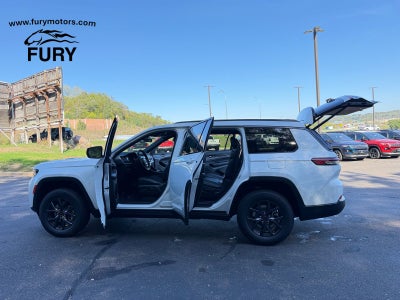 2027 Jeep Grand Cherokee GRAND CHEROKEE L LAREDO ALTITUDE 4X4