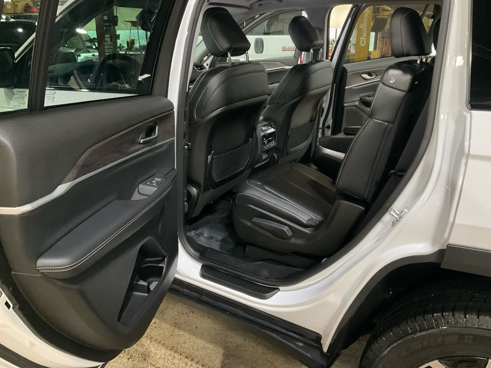 2024 Jeep Grand Cherokee L Limited 4x4