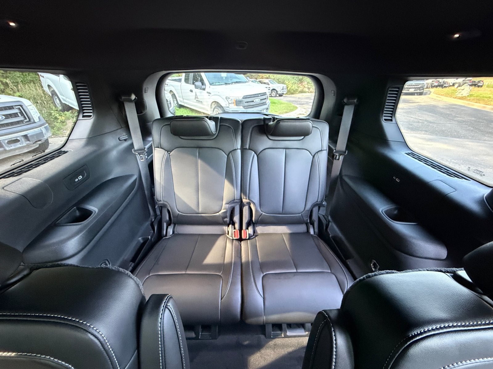2027 Jeep Grand Cherokee GRAND CHEROKEE L LIMITED 4X4