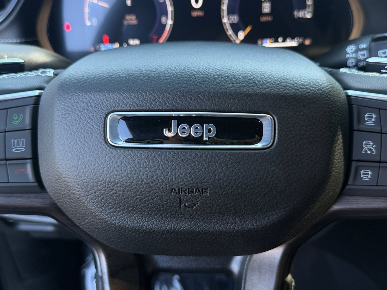 2027 Jeep Grand Cherokee GRAND CHEROKEE L LIMITED 4X4
