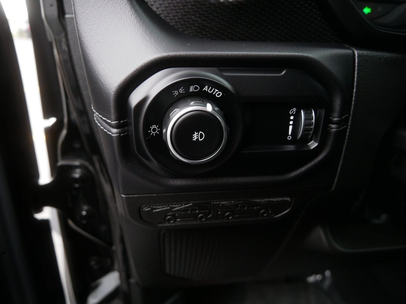 2024 Jeep Wrangler 4-Door Recon