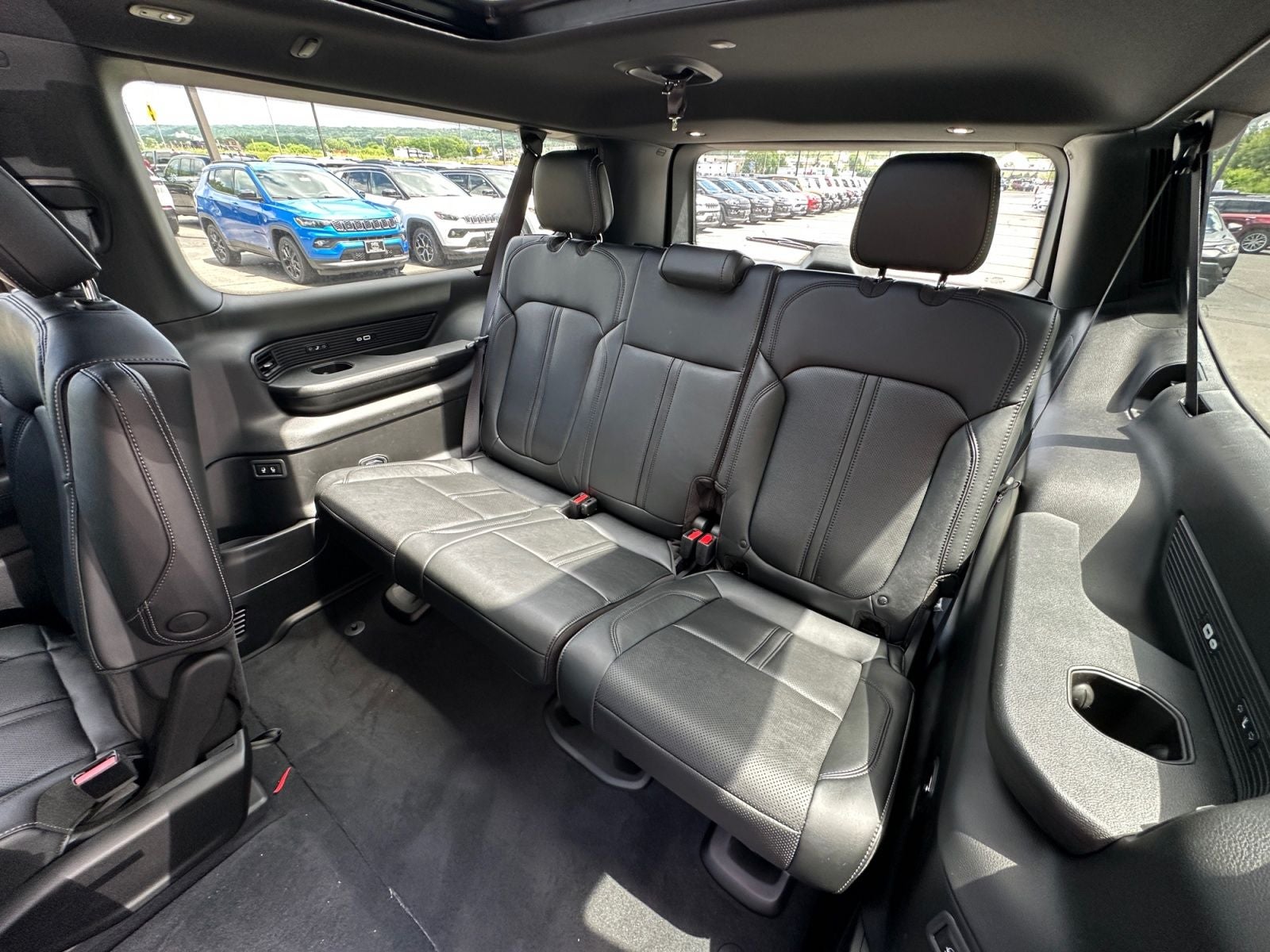 2026 Jeep Grand Wagoneer GRAND WAGONEER L LIMITED RESERVE 4X4