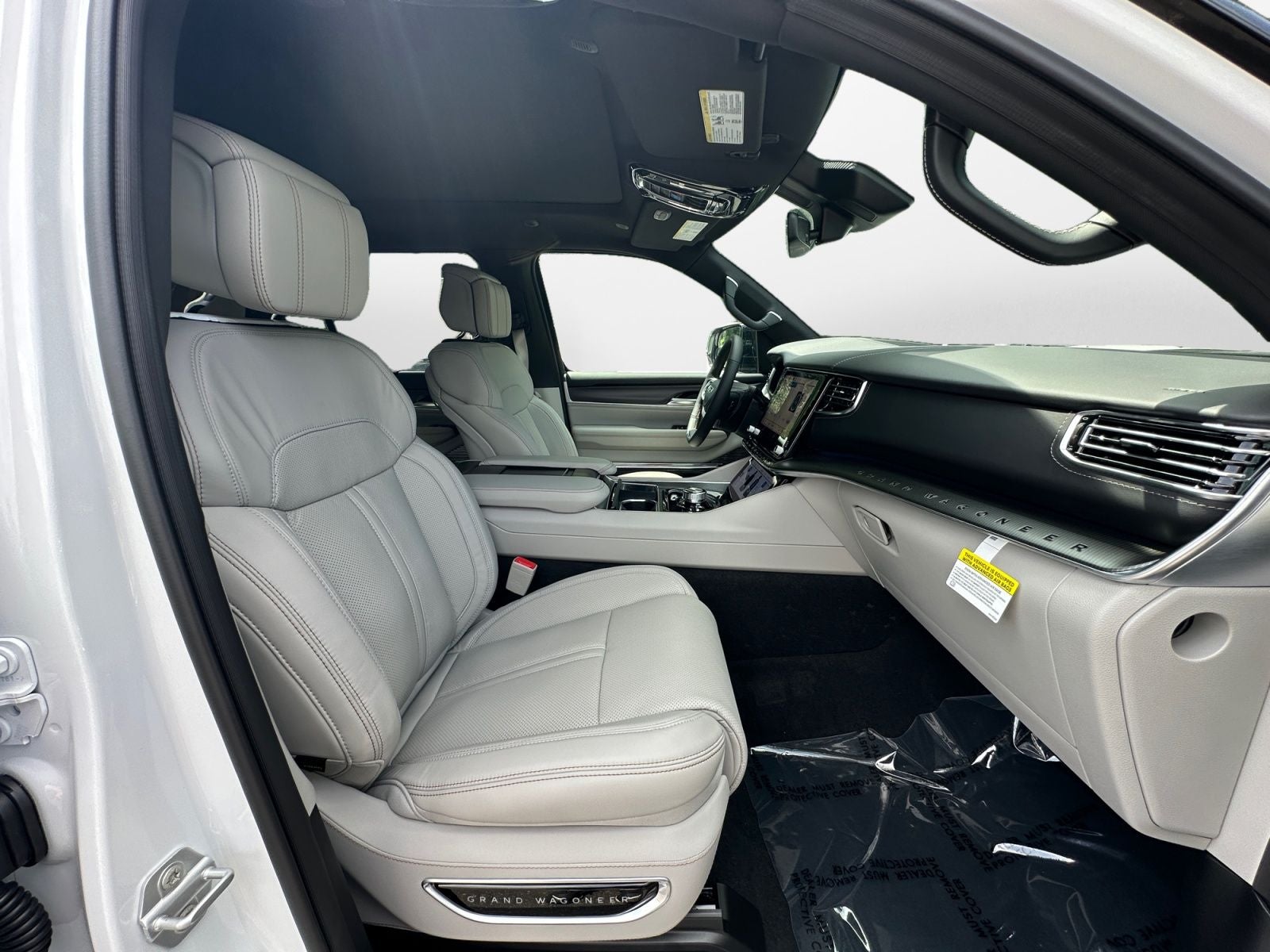 2026 Jeep Grand Wagoneer L Summit Obsidian