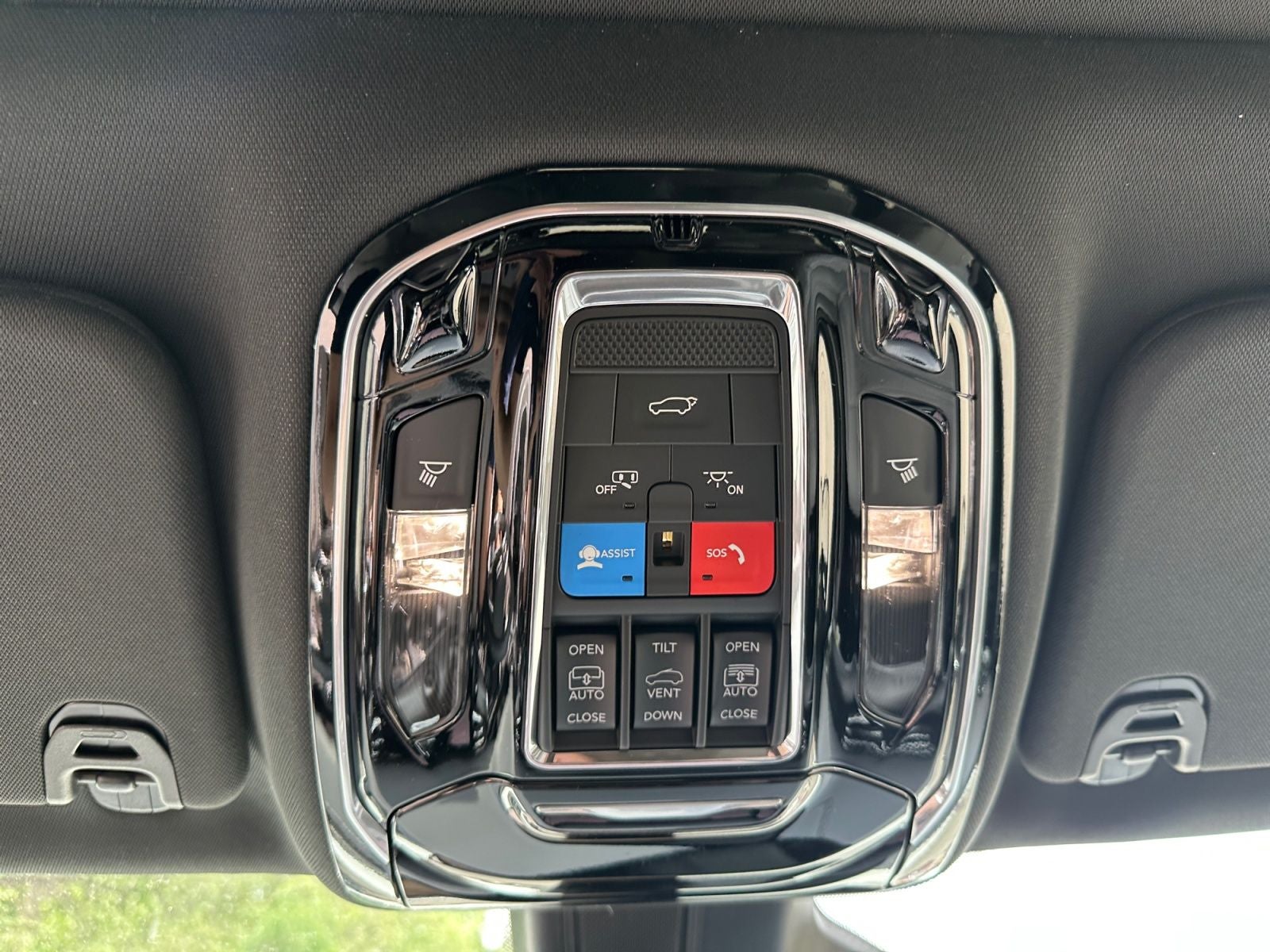 2026 Jeep Grand Wagoneer L Summit Obsidian