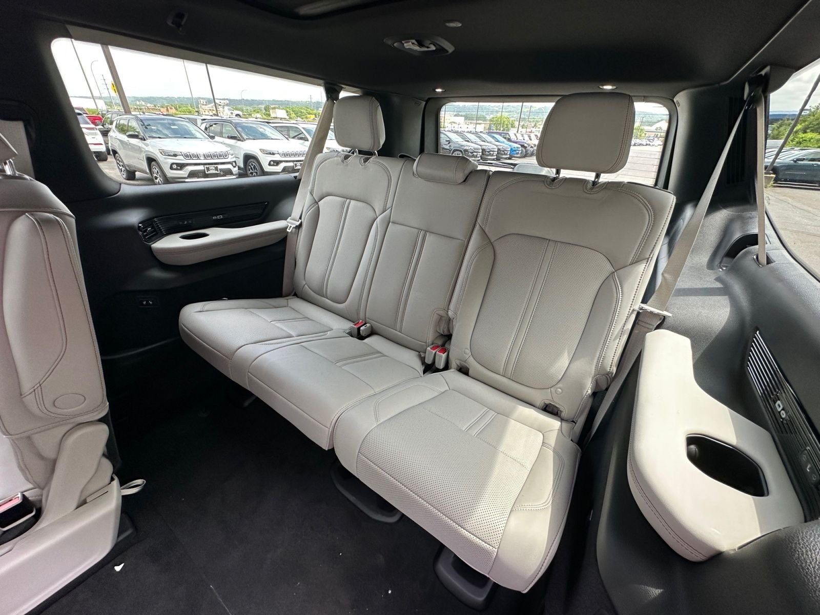 2026 Jeep Grand Wagoneer L Summit Obsidian