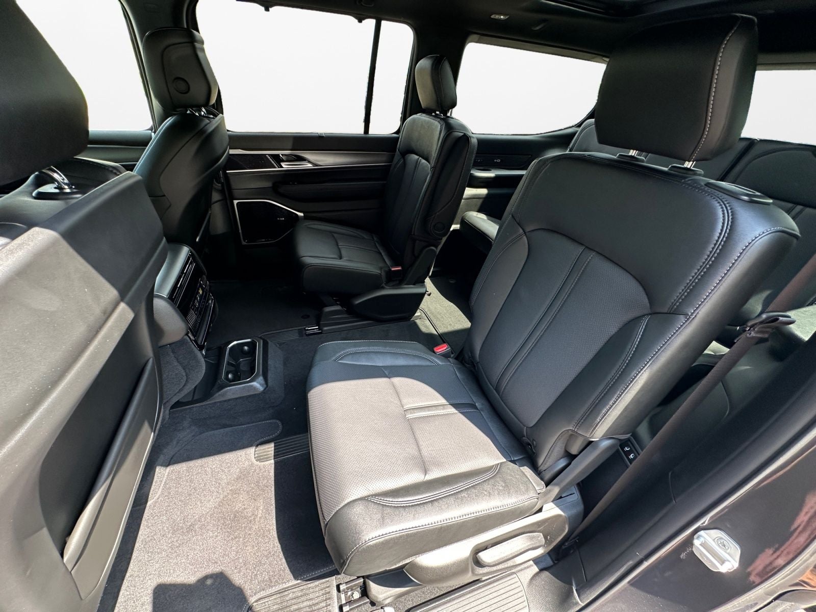 2026 Jeep Grand Wagoneer GRAND WAGONEER LIMITED RESERVE 4X4