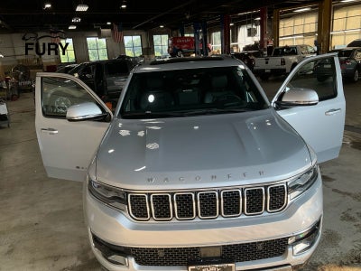 2022 Jeep Wagoneer Series III