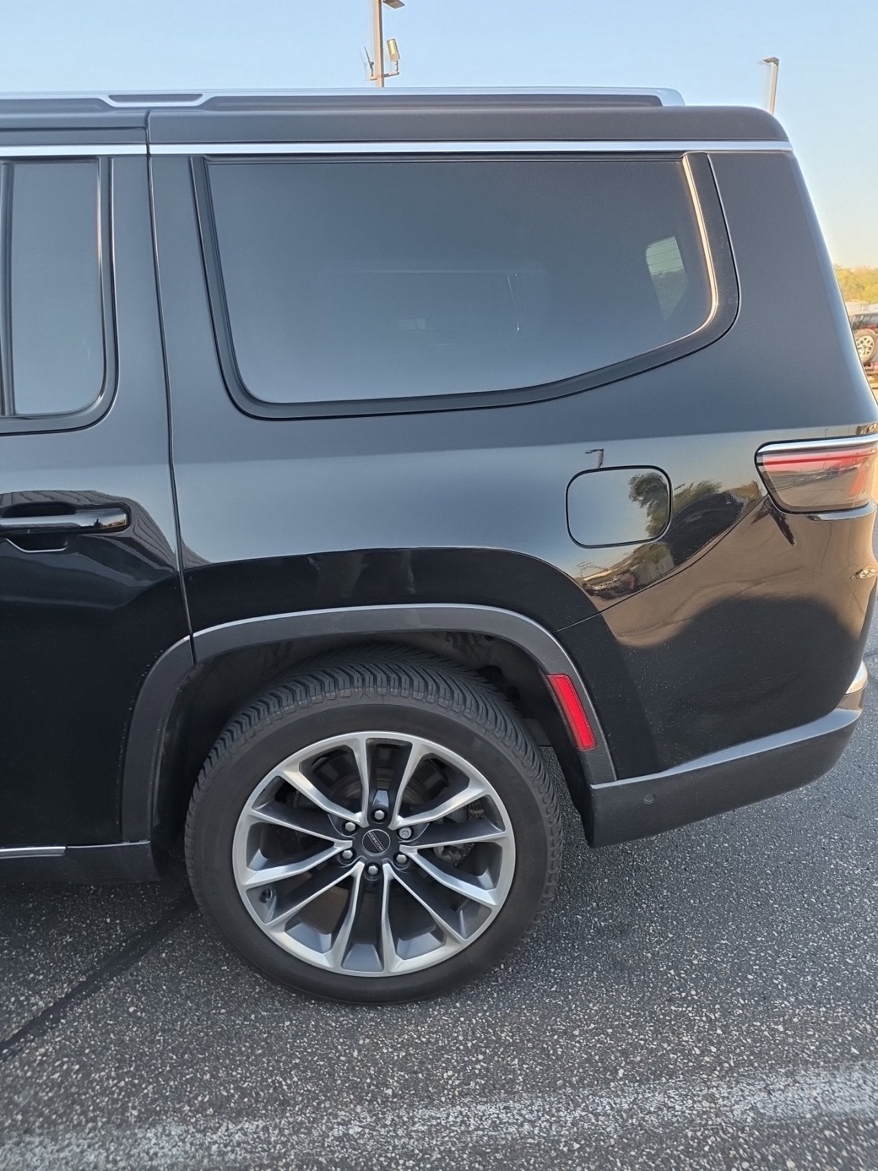 2022 Jeep Wagoneer Series III