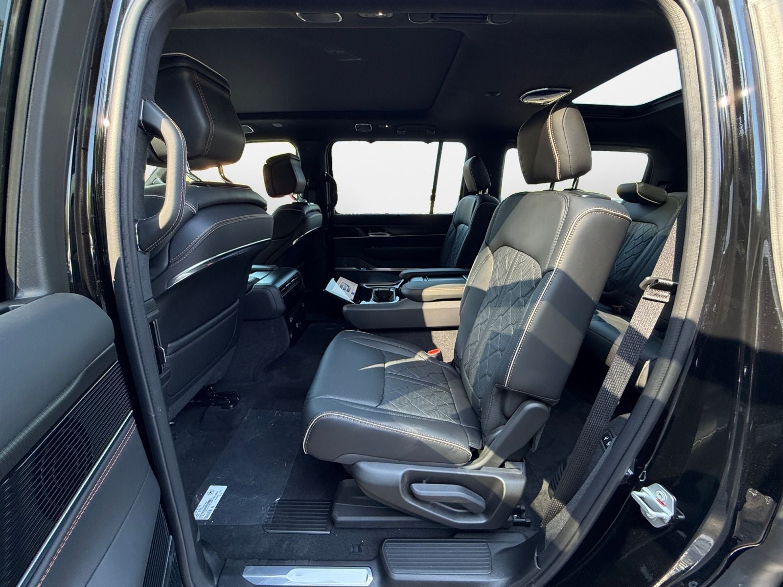 2026 Jeep Grand Wagoneer GRAND WAGONEER SUMMIT RESERVE 4X4