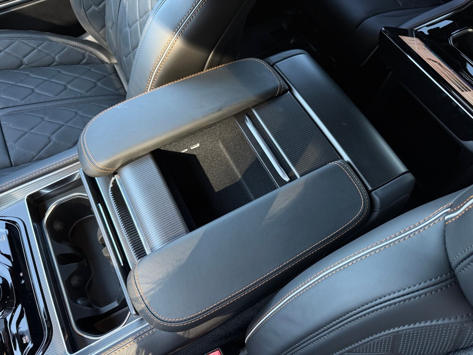 2026 Jeep Grand Wagoneer GRAND WAGONEER SUMMIT RESERVE 4X4