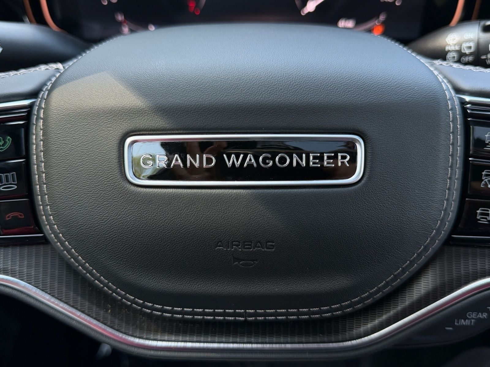 2026 Jeep Grand Wagoneer GRAND WAGONEER SUMMIT OBSIDIAN 4X4