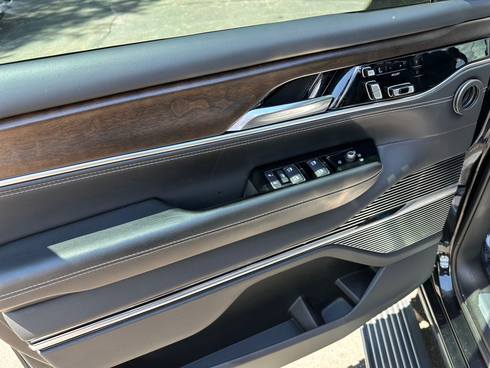 2022 Jeep Grand Wagoneer Series II 4x4