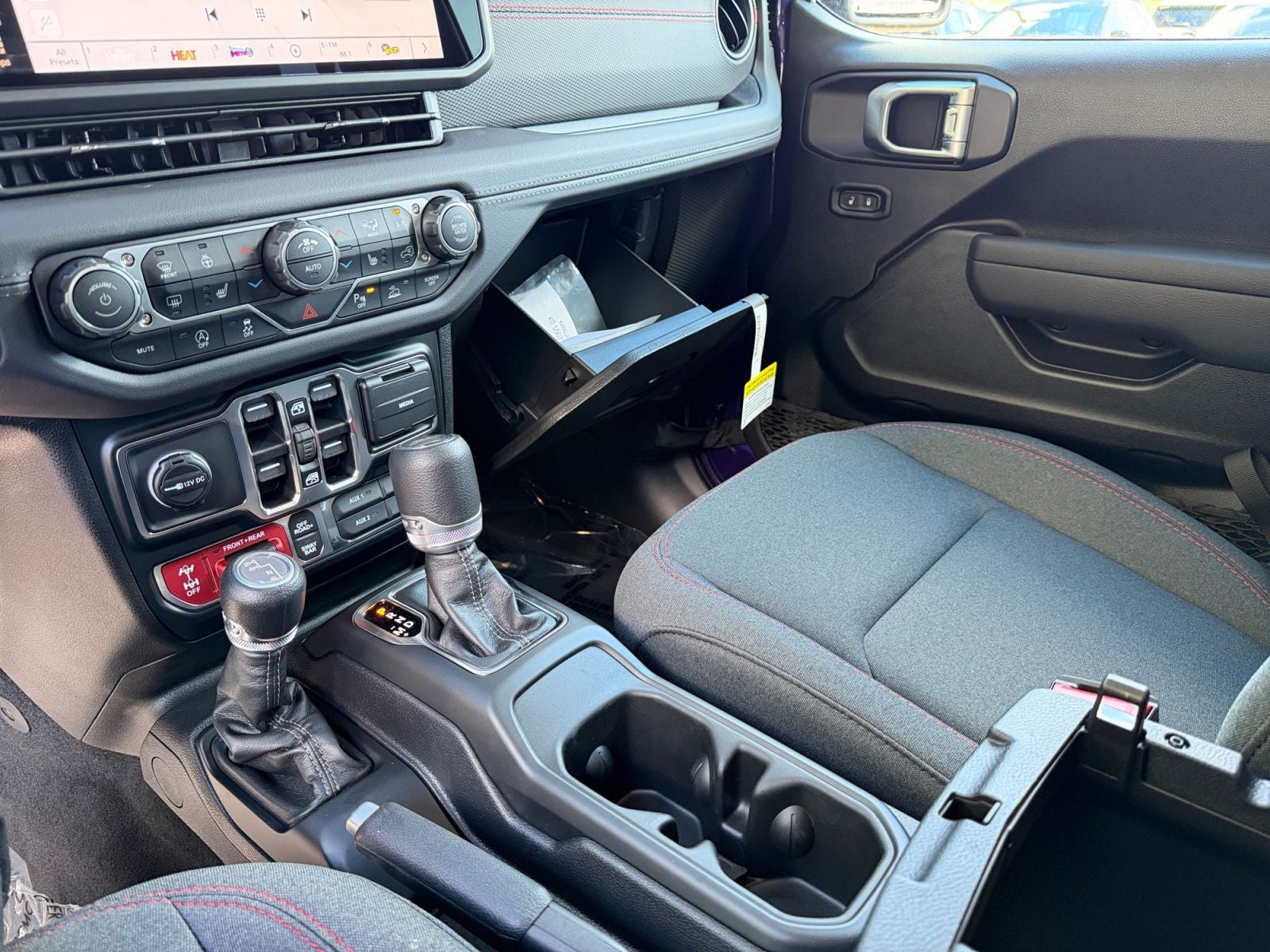 2026 Jeep Gladiator GLADIATOR SHADOW OPS 4X4