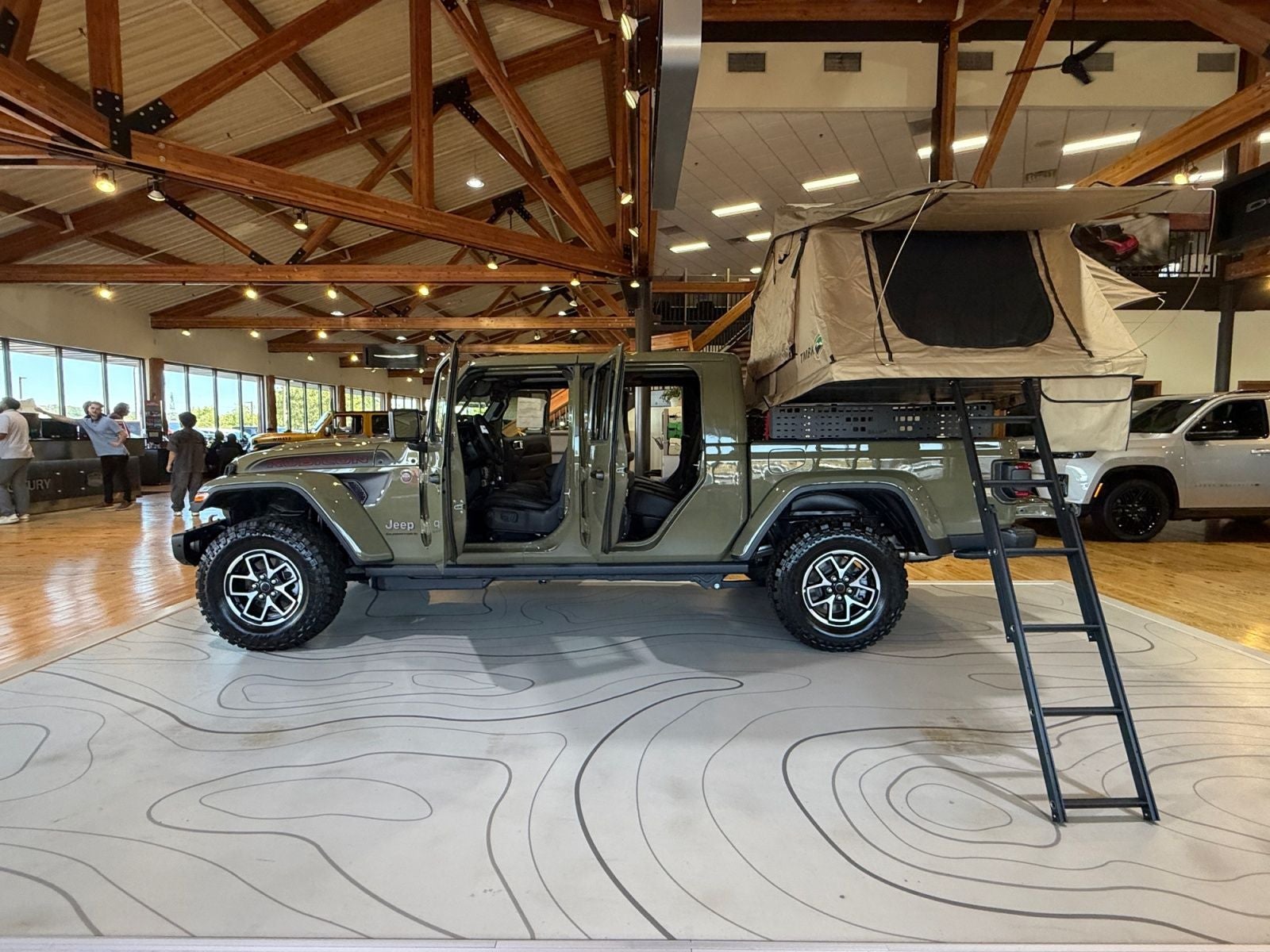 2026 Jeep Gladiator GLADIATOR SHADOW OPS 4X4