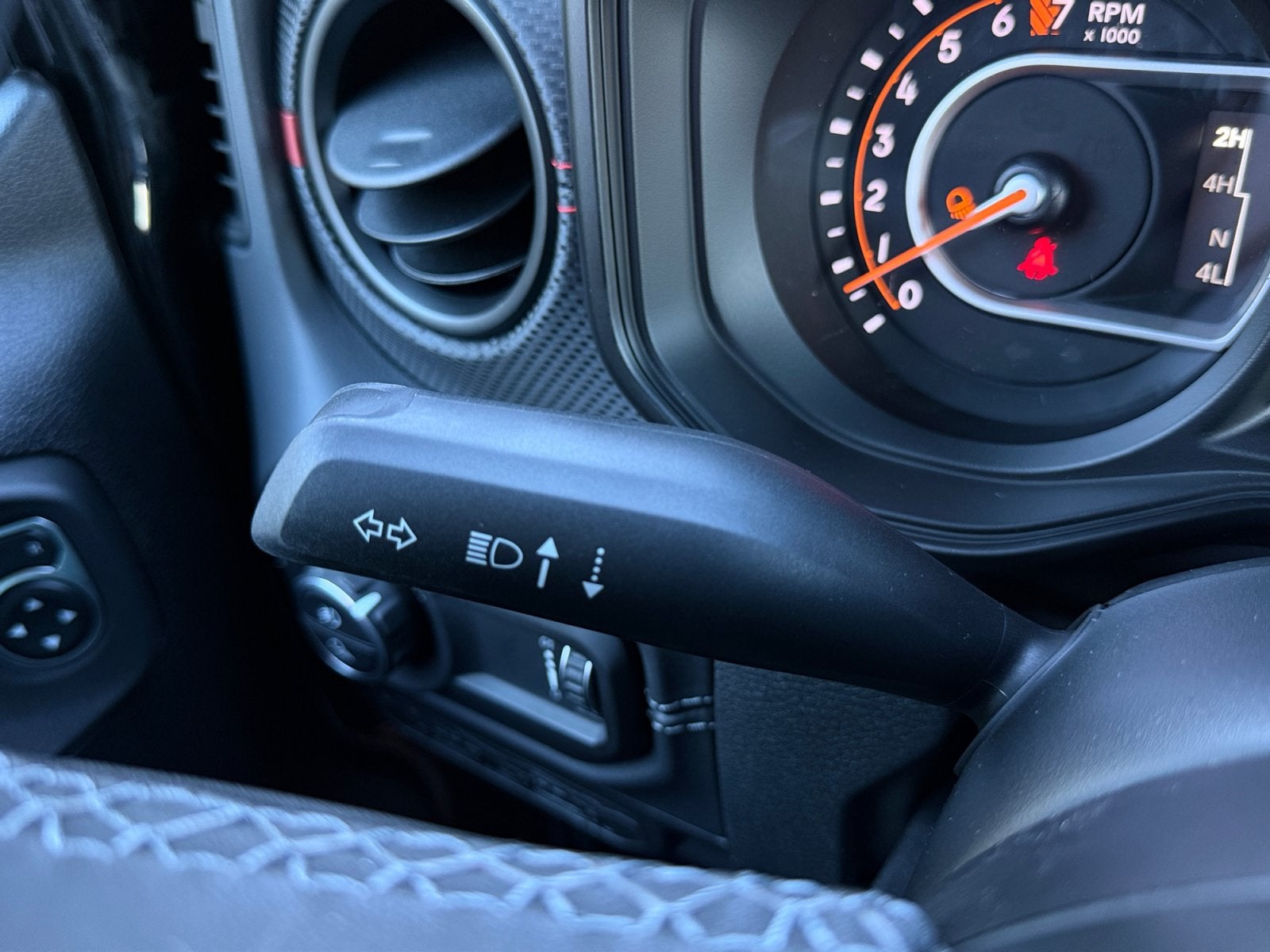 2027 Jeep Gladiator GLADIATOR RUBICON 4X4