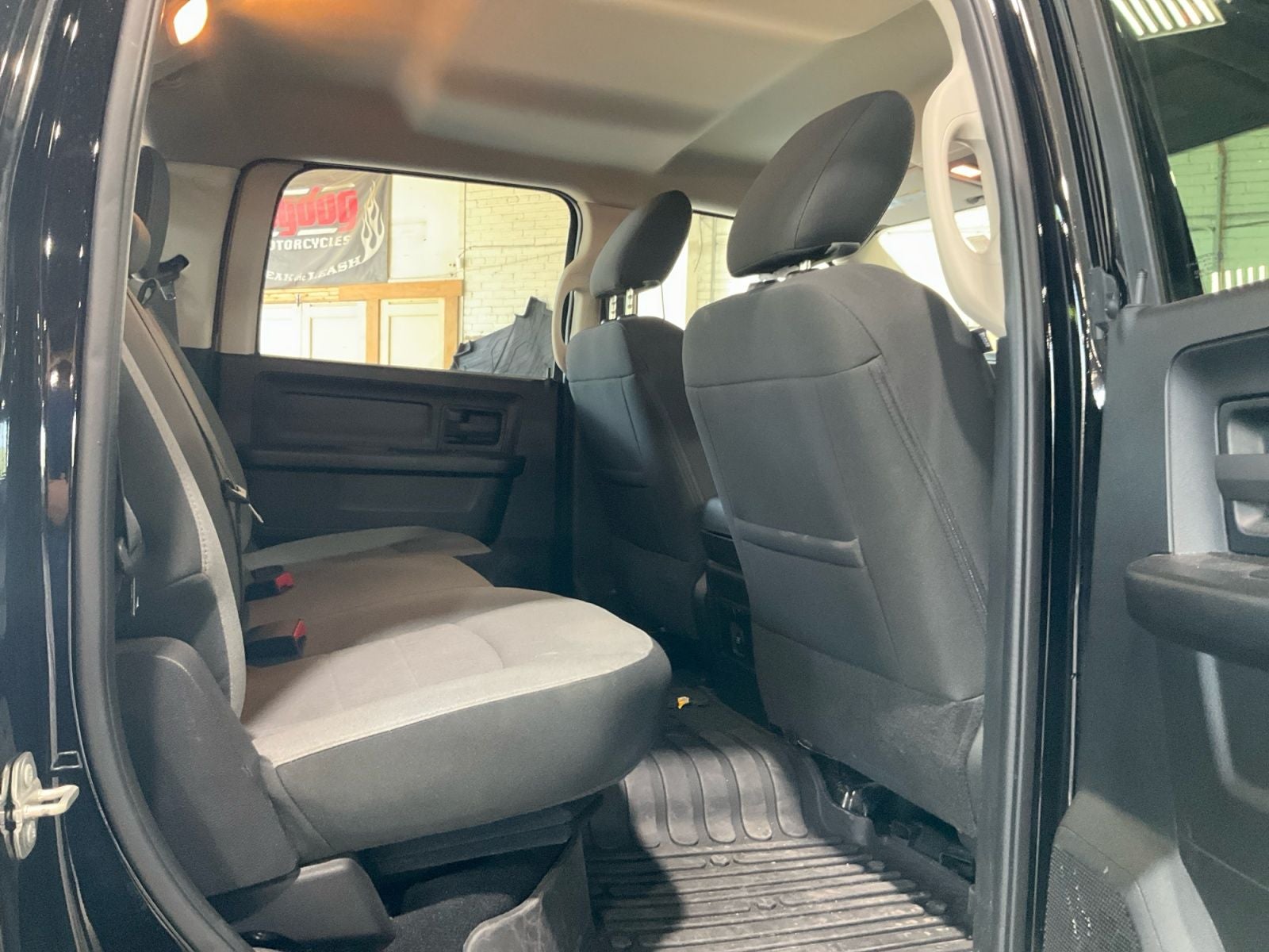 2023 RAM 1500 Classic Express