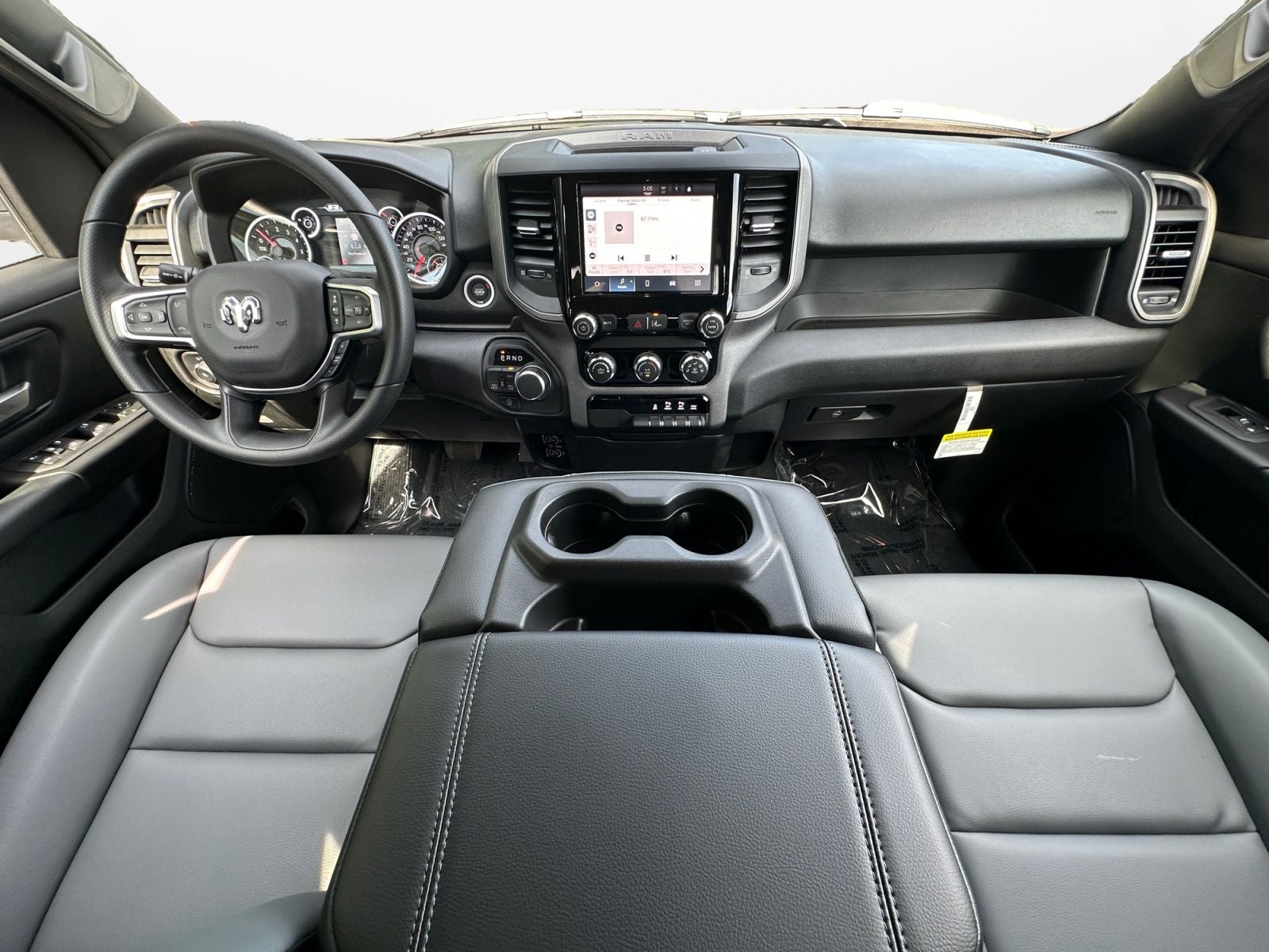 2026 RAM Ram 1500 RAM 1500 TRADESMAN QUAD CAB 4X4 6'4' BOX