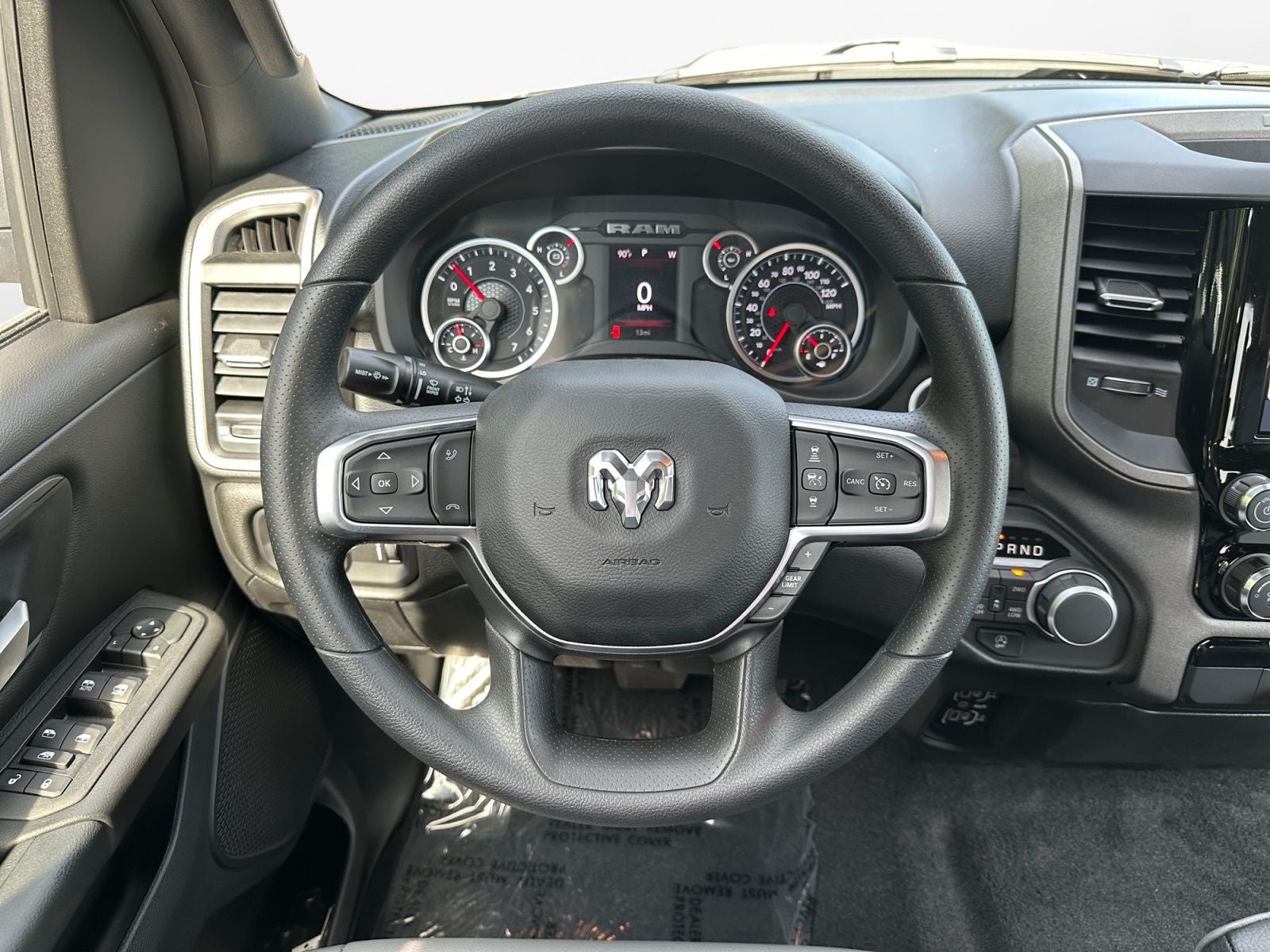 2026 RAM Ram 1500 RAM 1500 TRADESMAN QUAD CAB 4X4 6'4' BOX