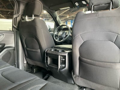 2024 RAM 1500 Big Horn Crew Cab 4x4 5'7' Box
