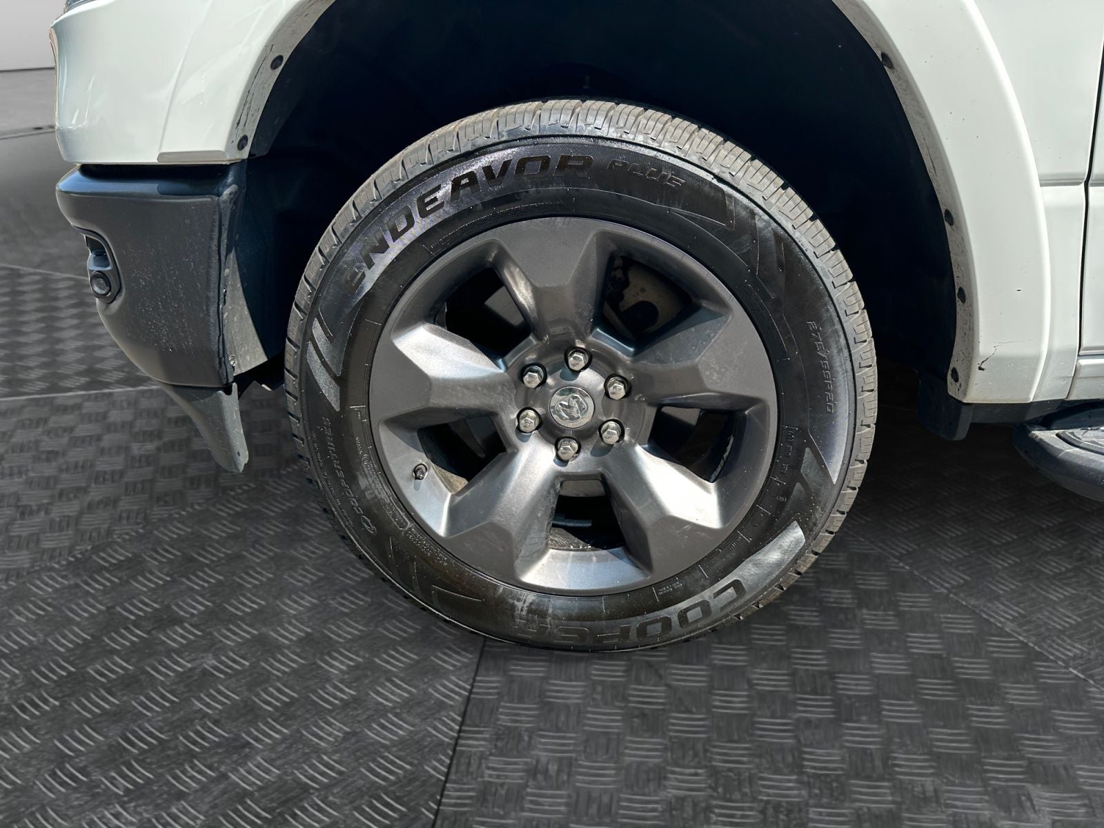 2023 RAM 1500 Big Horn Crew Cab 4x4 5'7' Box