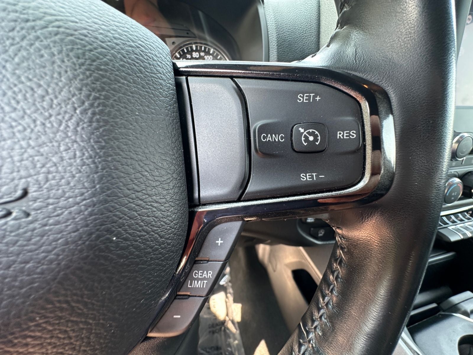 2023 RAM 1500 Big Horn Crew Cab 4x4 5'7' Box