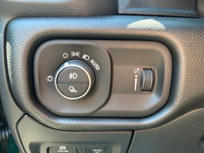 2026 RAM Ram 1500 RAM 1500 EXPRESS CREW CAB 4X4 5'7' BOX