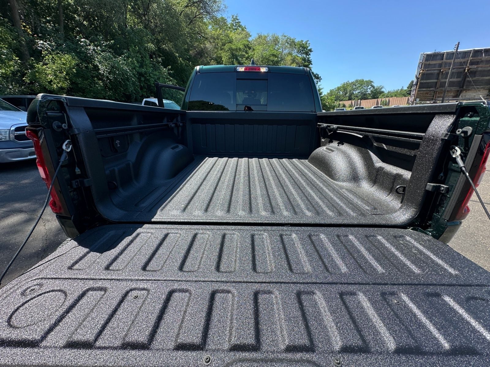 2026 RAM Ram 1500 RAM 1500 EXPRESS CREW CAB 4X4 5'7' BOX
