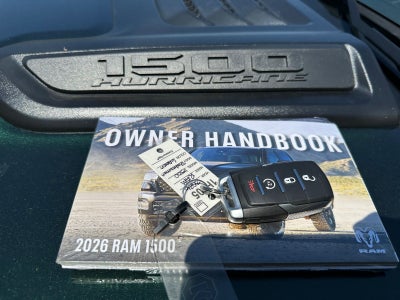 2026 RAM Ram 1500 RAM 1500 EXPRESS CREW CAB 4X4 5'7' BOX