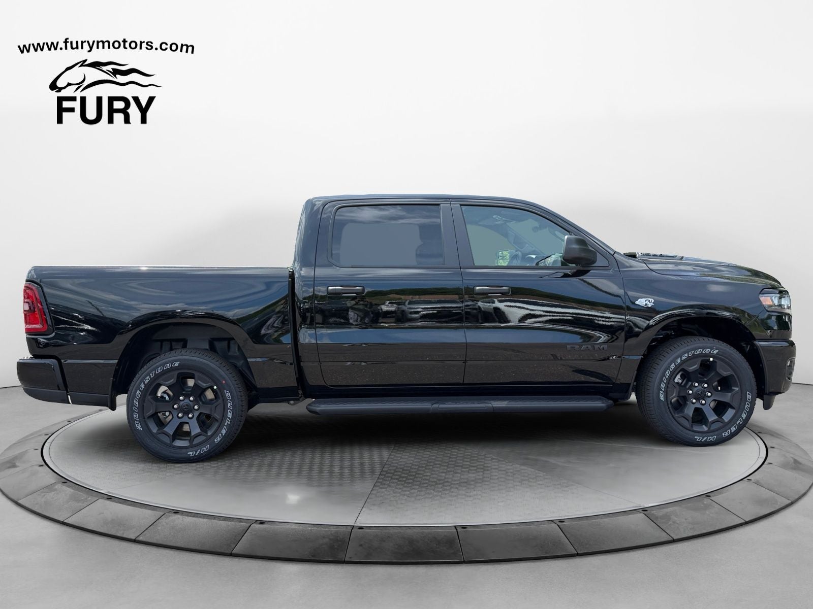 2026 RAM Ram 1500 RAM 1500 EXPRESS CREW CAB 4X4 5'7' BOX