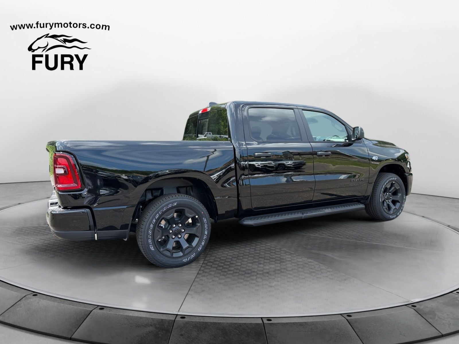 2026 RAM Ram 1500 RAM 1500 EXPRESS CREW CAB 4X4 5'7' BOX