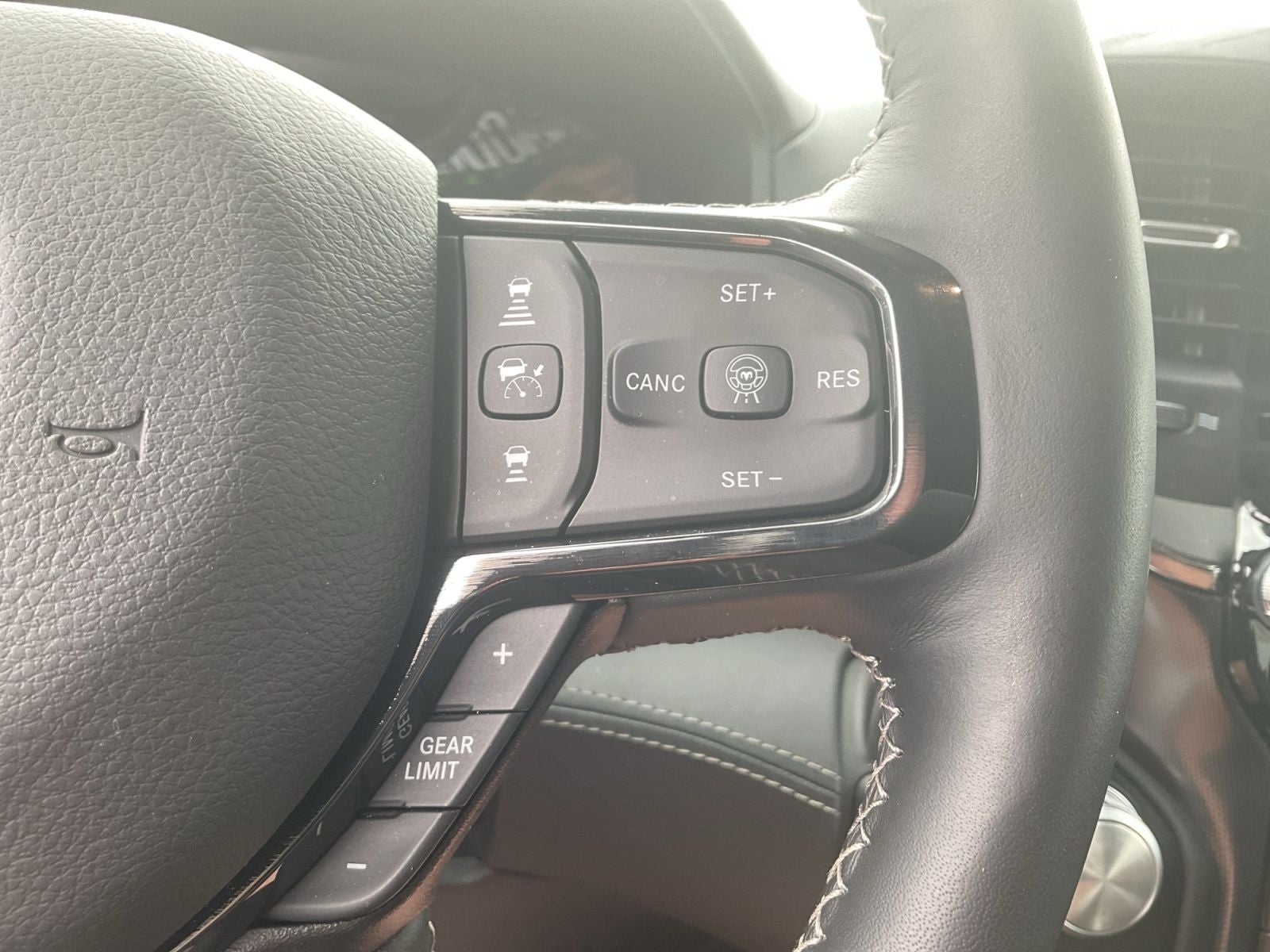 2026 RAM Ram 1500 RAM 1500 LIMITED CREW CAB 4X4 5'7' BOX