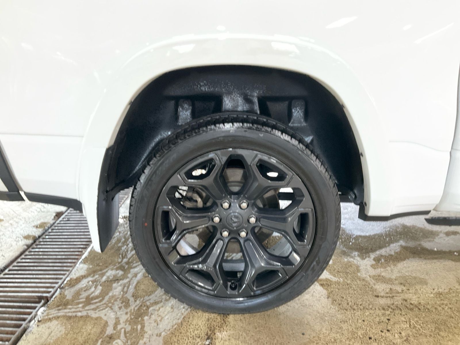 2023 RAM 1500 Limited Crew Cab 4x4 5'7' Box