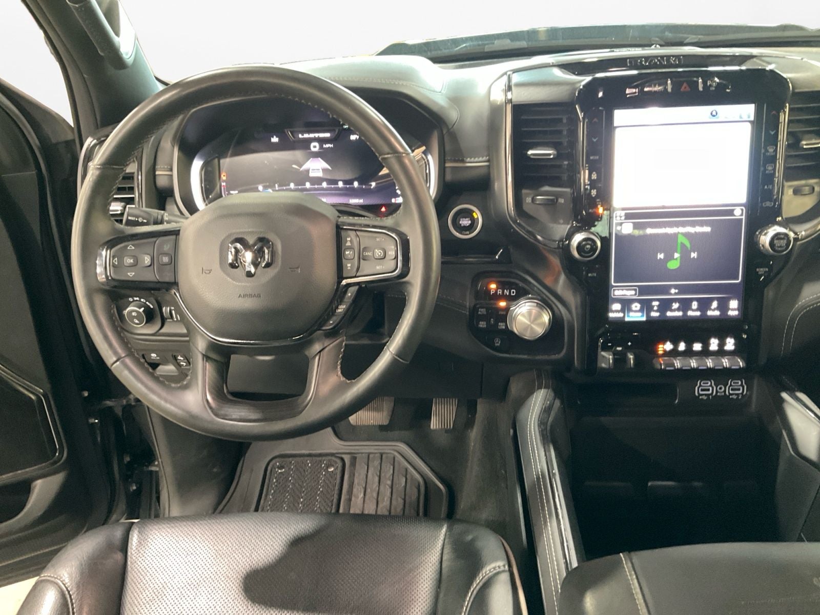 2024 RAM 1500 Limited Crew Cab 4x4 5'7' Box