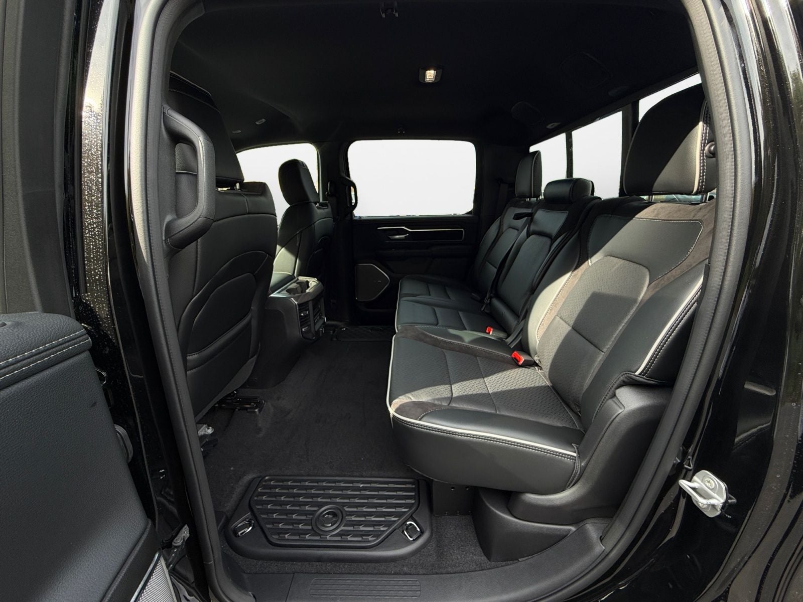 2027 RAM Ram 1500 RAM 1500 LARAMIE CREW CAB 4X4 5'7' BOX
