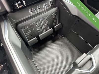 2026 RAM 1500 Laramie Crew Cab 4x4 5'7' Box
