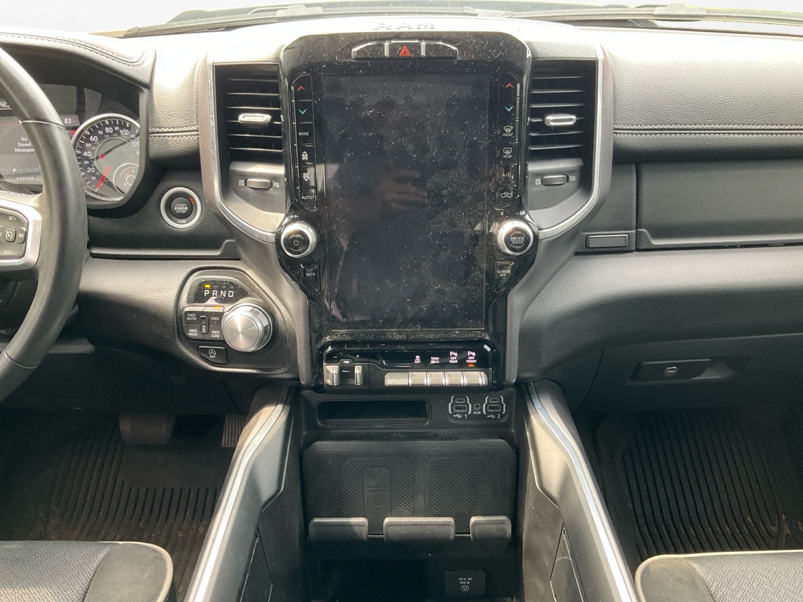 2023 RAM 1500 Laramie Crew Cab 4x4 5'7' Box