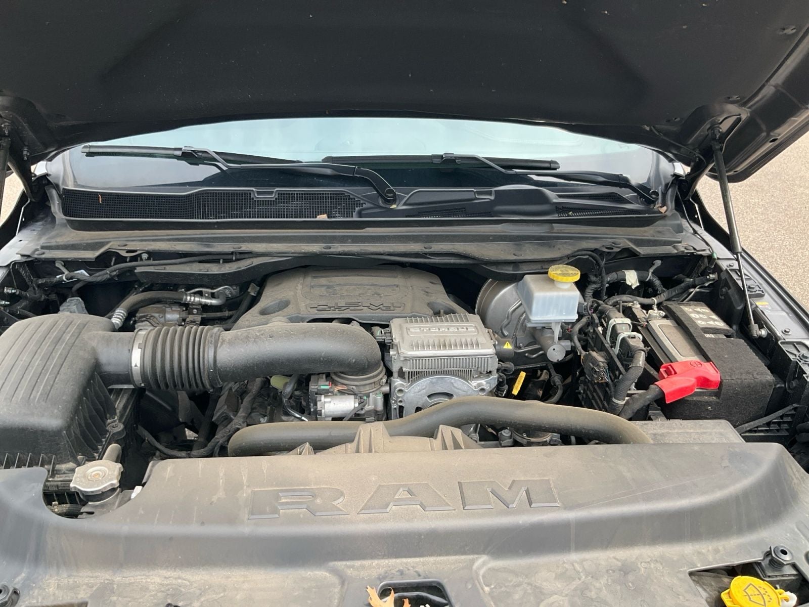 2023 RAM 1500 Laramie Crew Cab 4x4 5'7' Box