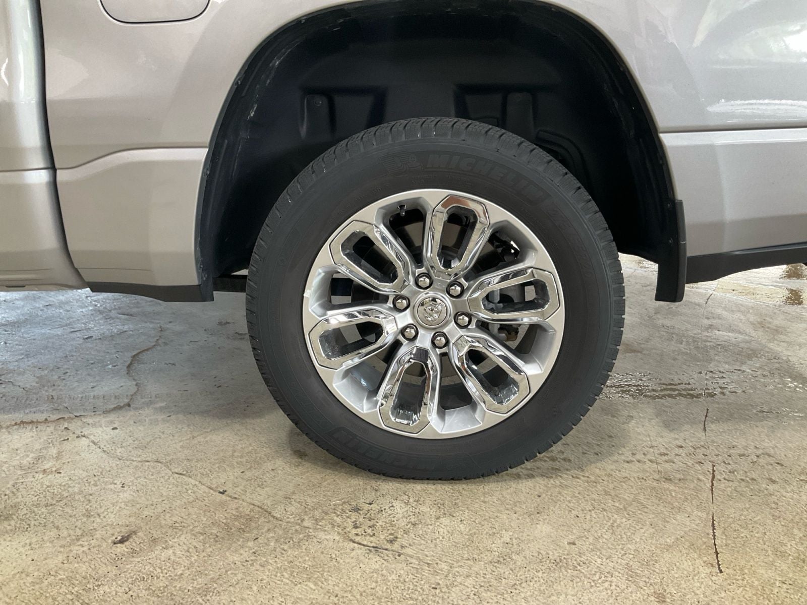 2023 RAM 1500 Laramie Crew Cab 4x4 5'7' Box