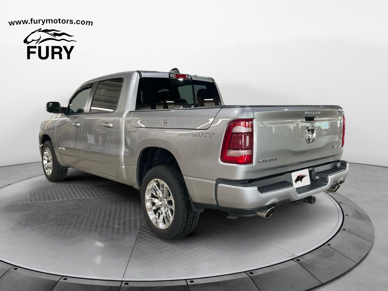 2023 RAM 1500 Laramie Crew Cab 4x4 5'7' Box