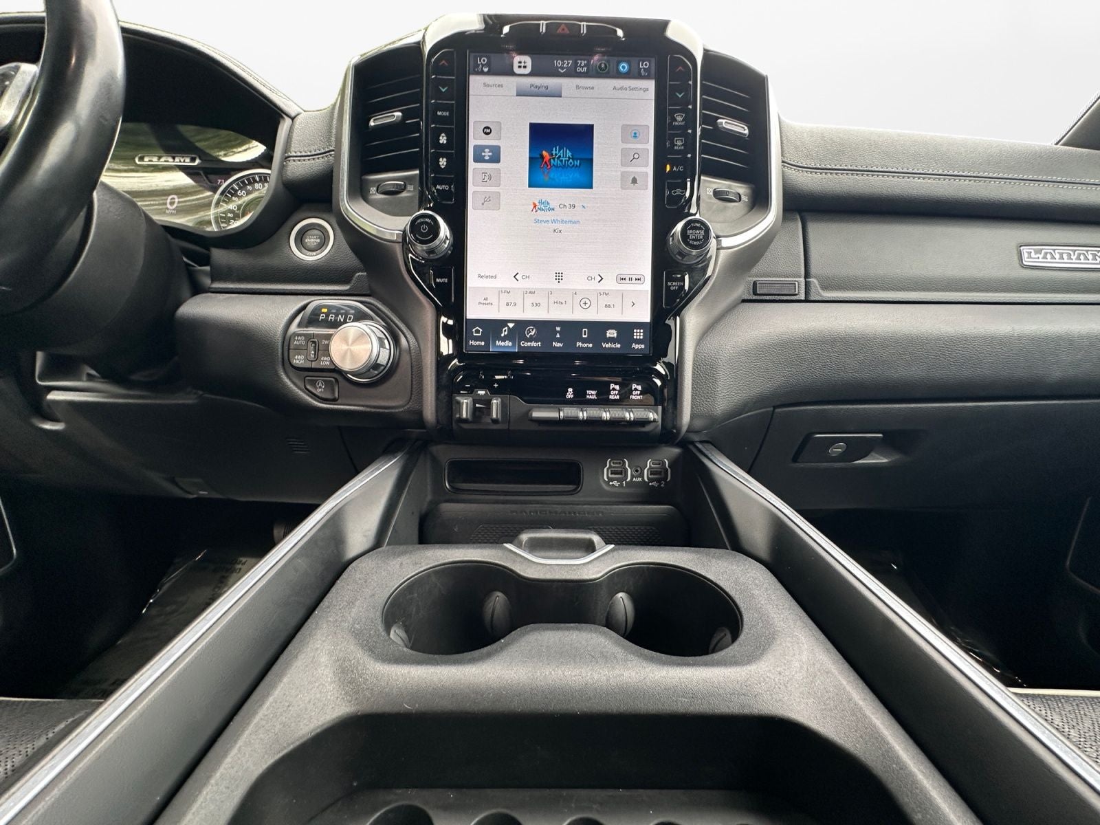 2022 RAM 1500 Laramie Crew Cab 4x4 5'7' Box