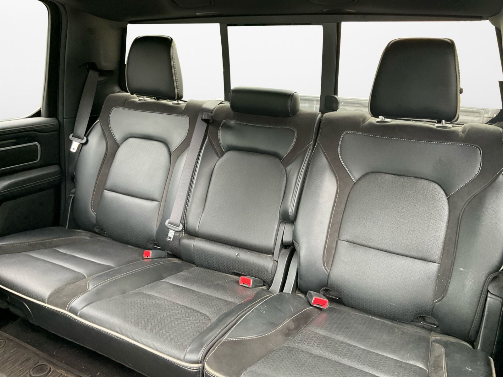 2022 RAM 1500 Laramie Crew Cab 4x4 5'7' Box