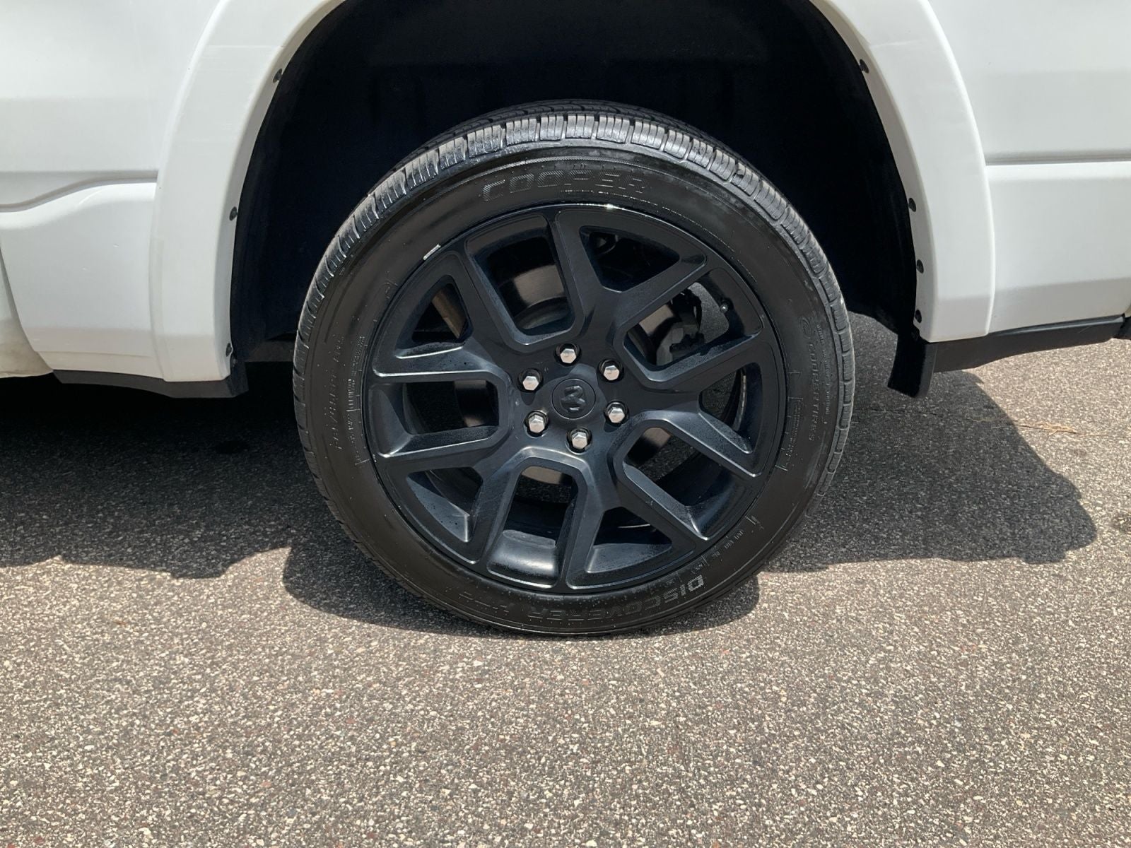 2022 RAM 1500 Laramie Crew Cab 4x4 5'7' Box
