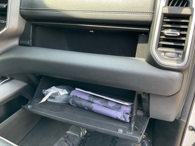 2022 RAM 1500 Laramie Crew Cab 4x4 5'7' Box